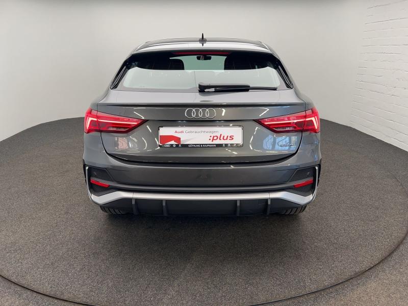 Audi Q3 Sportback S line – image 18 of 19