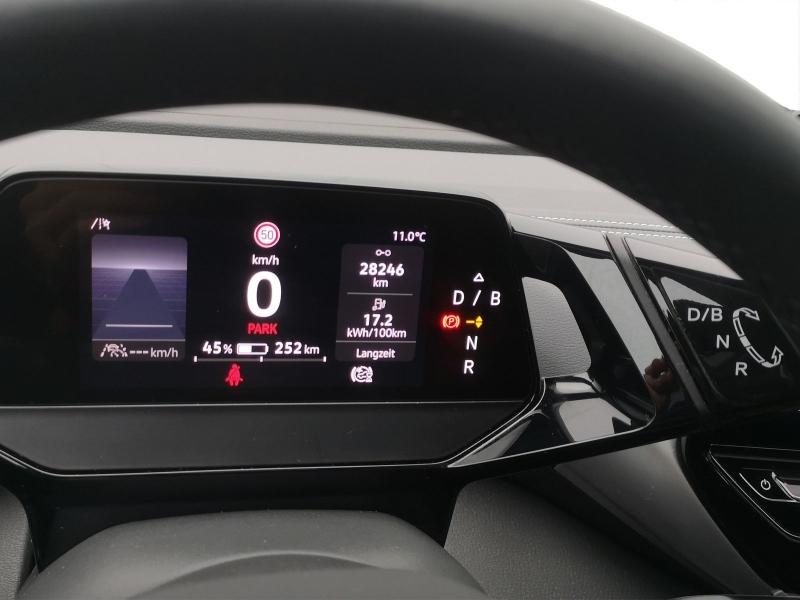 Volkswagen ID.4 Pro Performance – image 10 of 22