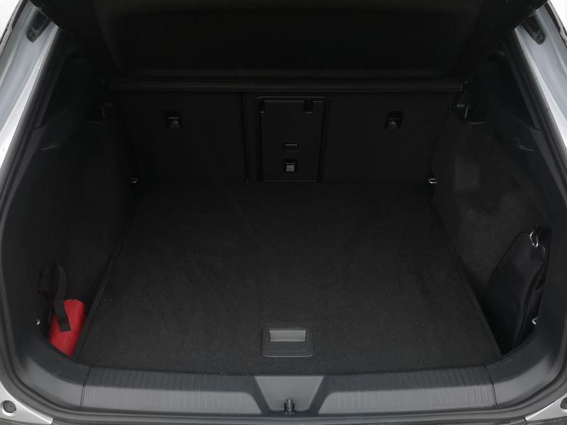 Volkswagen ID.4 Pro Performance – image 11 of 22
