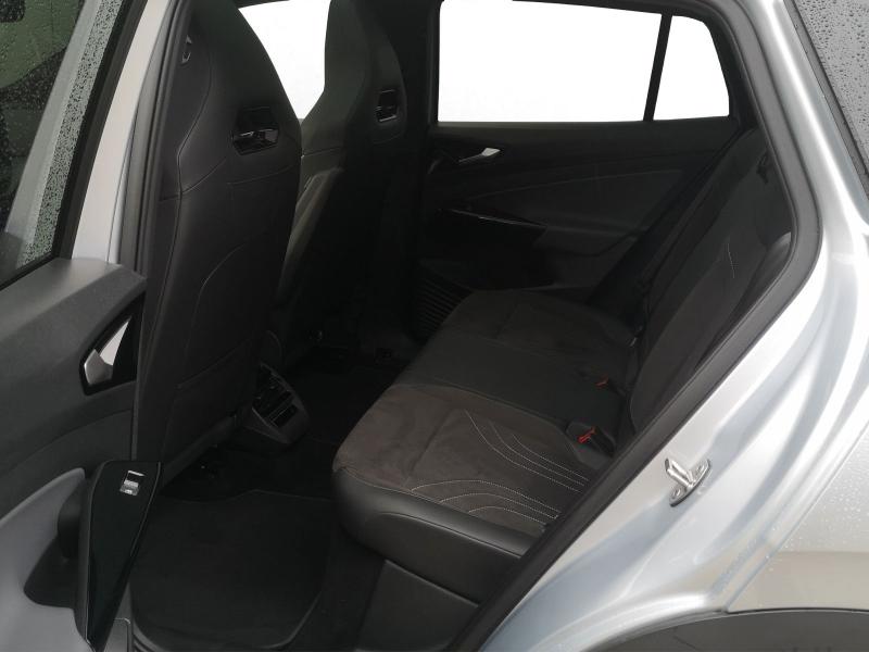 Volkswagen ID.4 Pro Performance – image 16 of 22