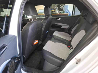 Volkswagen ID.3 Pro S – image 7 of 8