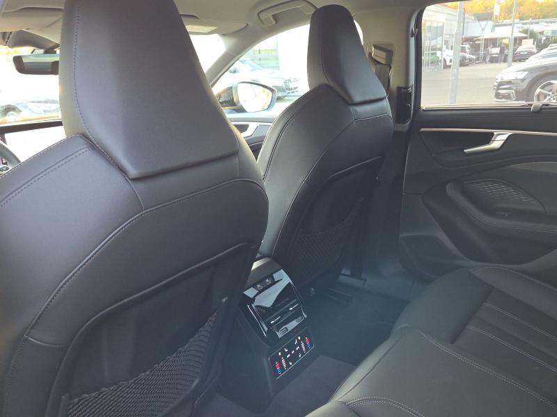 Audi A6 Avant S line – image 15 of 18