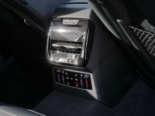 Audi A6 Avant S line – image 17 of 24