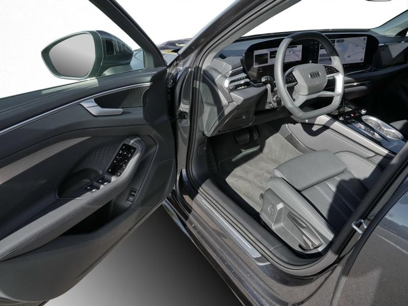 Audi A6 Avant S line – image 14 of 24