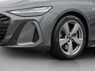 Audi A6 Avant S line – image 13 of 23