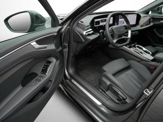 Audi A6 Avant S line – image 14 of 23