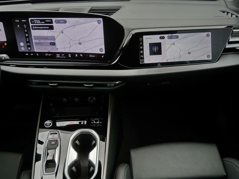 Audi A6 Avant S line – image 6 of 23