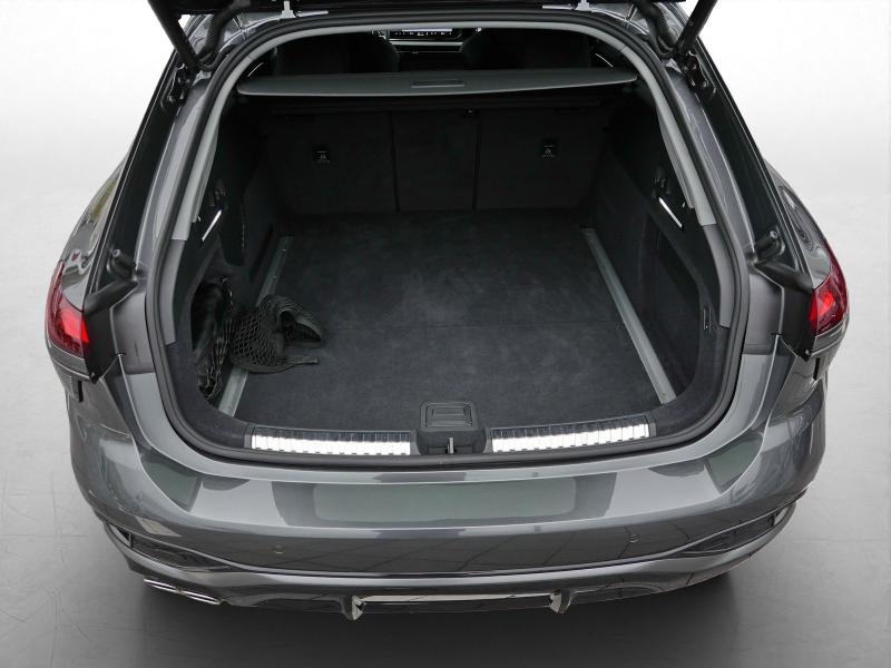 Audi A6 Avant S line – image 11 of 23