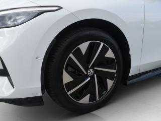 Volkswagen ID.7 PRO – image 13 of 21