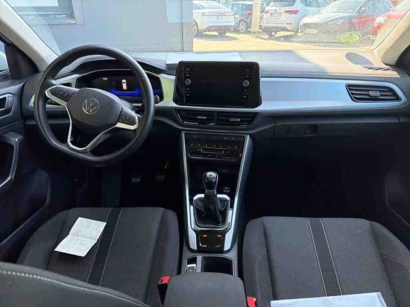 Volkswagen T-Roc LIFE – image 5 of 8