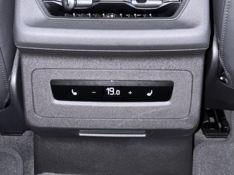 Audi S6 Avant e-tron S line – image 17 of 25