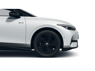Volkswagen ID.7 Tourer GTX – image 3 of 10