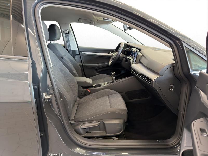 Volkswagen Golf Variant LIFE – image 4 of 16