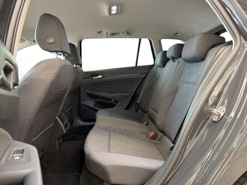 Volkswagen Golf Variant LIFE – image 14 of 16