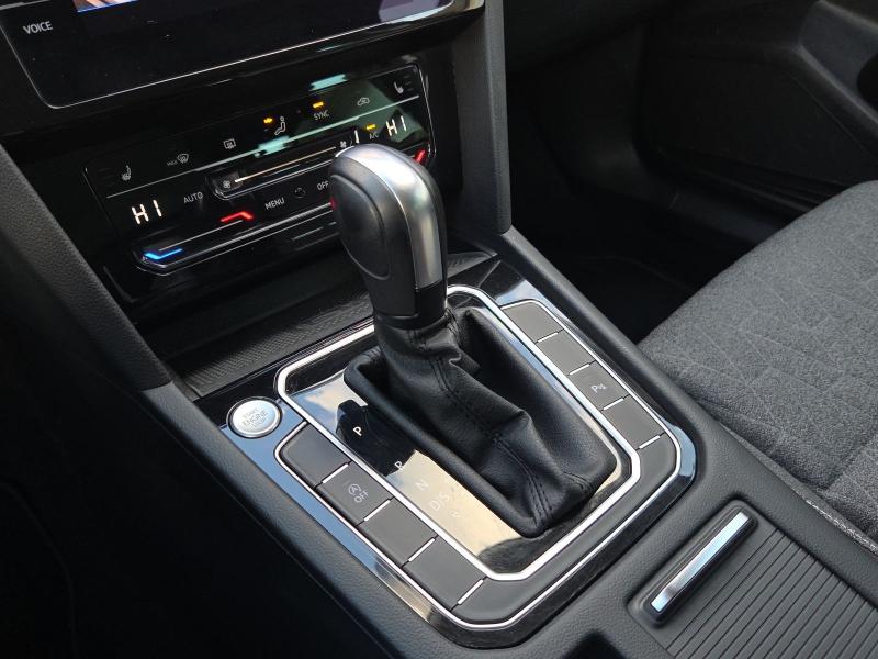 Volkswagen Passat Variant Business – image 19 of 21