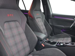 Volkswagen Golf GTI Black Style – image 4 of 18