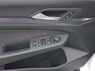 Volkswagen Golf GTI Black Style – image 14 of 18