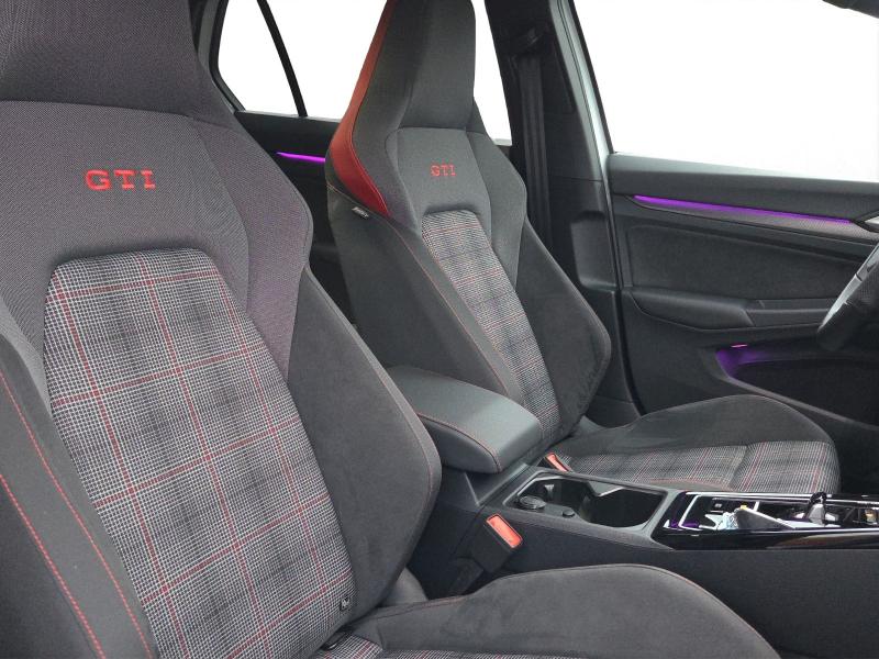 Volkswagen Golf GTI Black Style – image 4 of 18