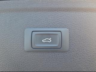 Audi Q5 S line – image 12 of 20