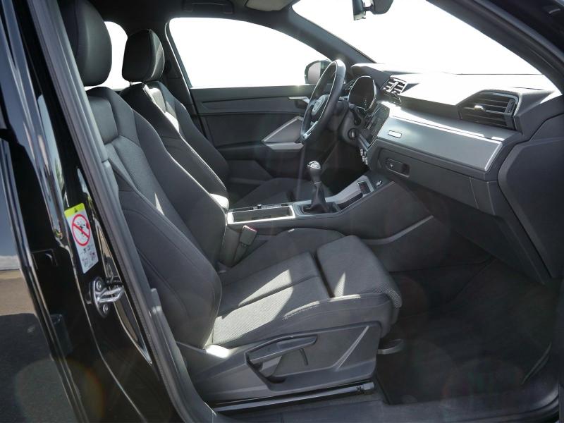 Audi Q3 Sportback S line – image 4 of 24
