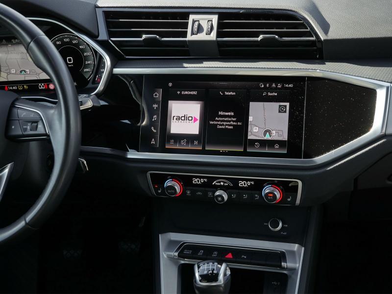 Audi Q3 Sportback S line – image 6 of 24