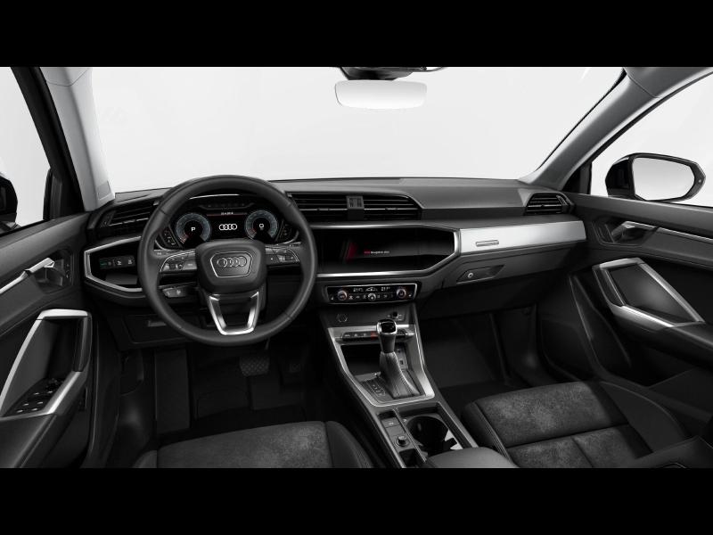 Audi Q3 advanced – image 7 of 9