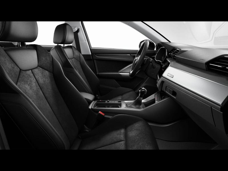 Audi Q3 advanced – image 8 of 9
