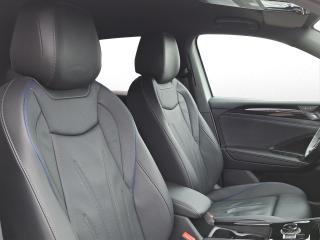 Volkswagen Tiguan R-Line – image 4 of 24