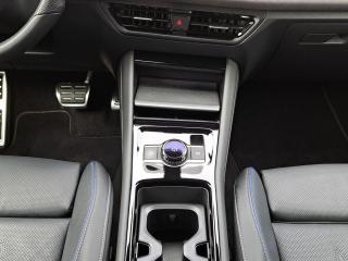 Volkswagen Tiguan R-Line – image 7 of 24