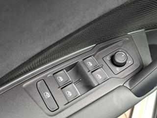 Volkswagen Tiguan R-Line – image 15 of 24