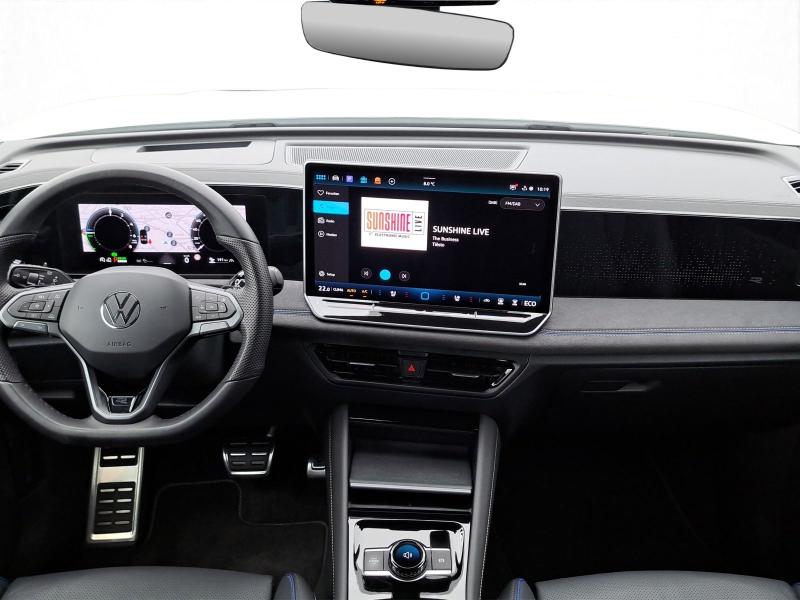 Volkswagen Tiguan R-Line – image 5 of 24