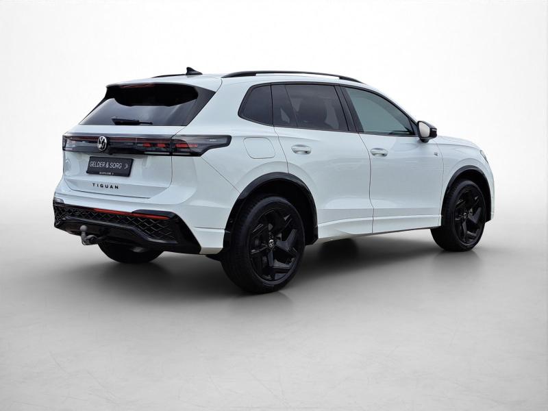 Volkswagen Tiguan R-Line – image 18 of 24