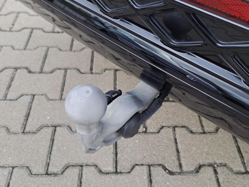 Volkswagen Tiguan R-Line – image 19 of 24