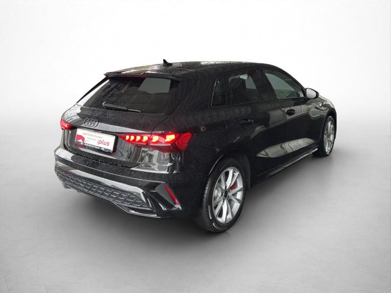 Audi A3 Sportback S line – image 19 of 25