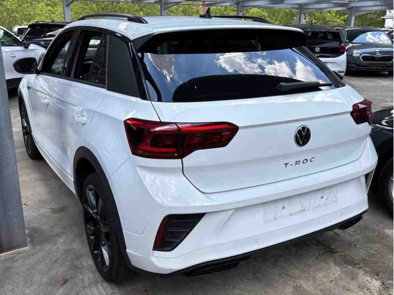 Volkswagen T-Roc R-Line – image 3 of 7