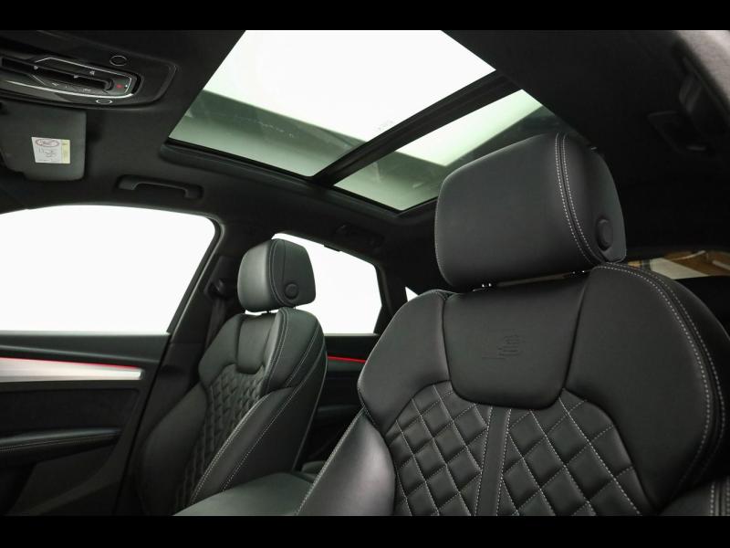 Audi Q5 Sportback S line – image 23 of 25