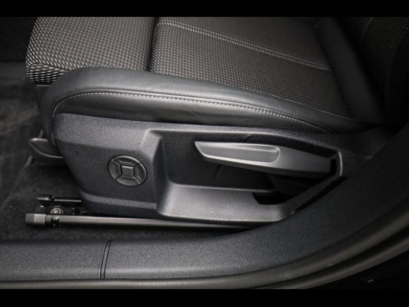 Audi A3 Sportback S line – image 19 of 25