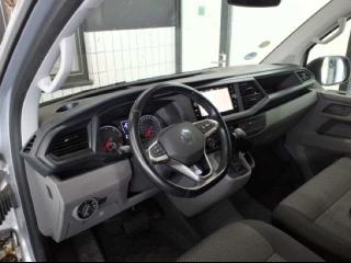 Volkswagen T6.1 Transporter – image 7 of 9