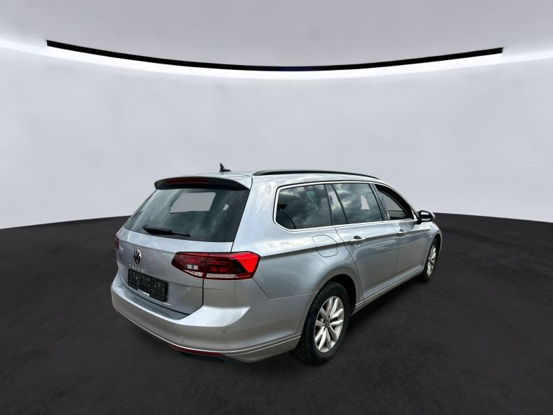 Volkswagen Passat Variant Business – Bild 2 von 2