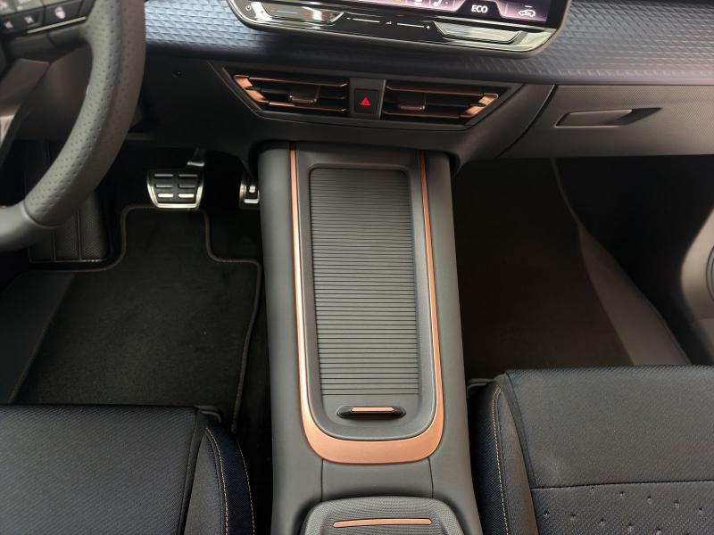 Cupra Born – image 7 of 19