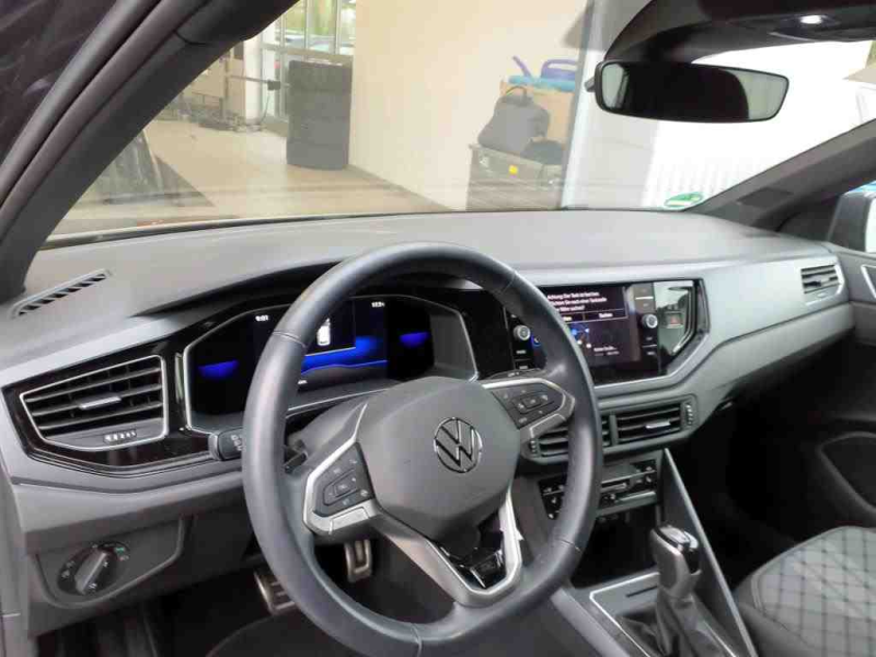 Volkswagen Polo R-Line – image 5 of 8