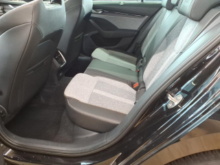 Škoda Octavia Tour – image 4 of 6