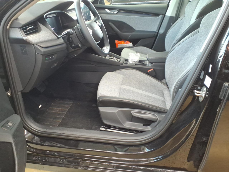 Škoda Octavia Tour – image 3 of 6