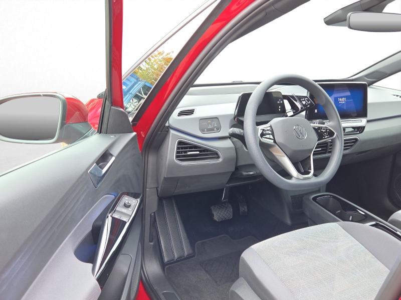 Volkswagen ID.3 PRO – image 13 of 23