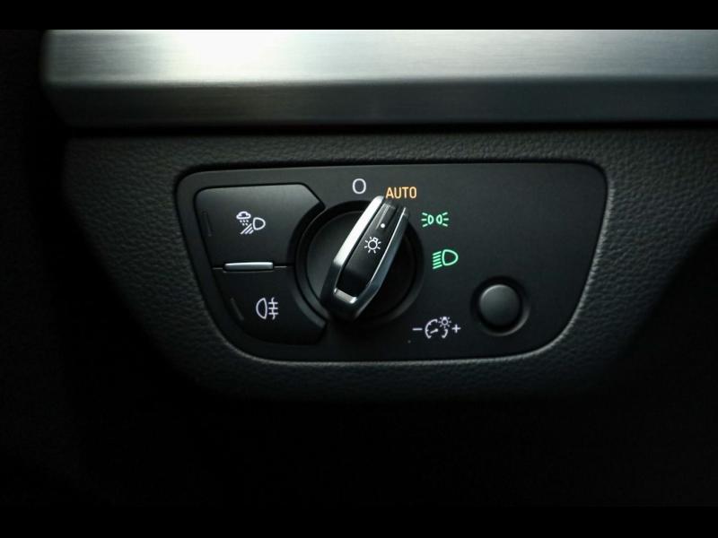 Audi Q5 Sportback S line – image 17 of 25