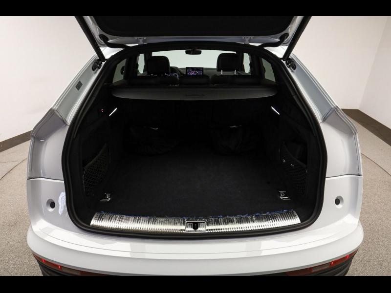 Audi Q5 Sportback S line – image 24 of 25