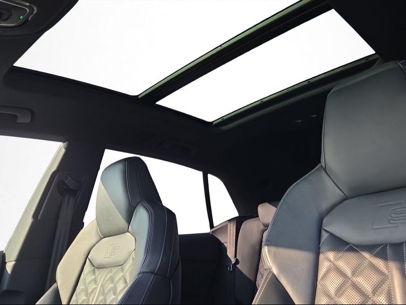 Audi Q8 S line – Bild 10 von 22