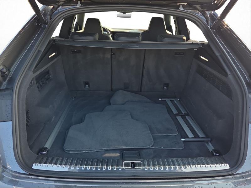 Audi Q8 S line – Bild 11 von 22
