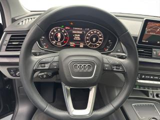 Audi Q5 S line – image 8 of 17