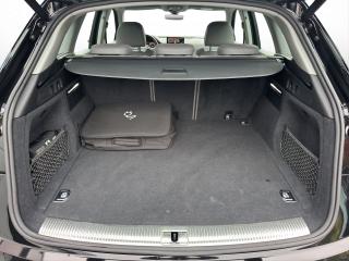 Audi Q5 S line – image 11 of 17